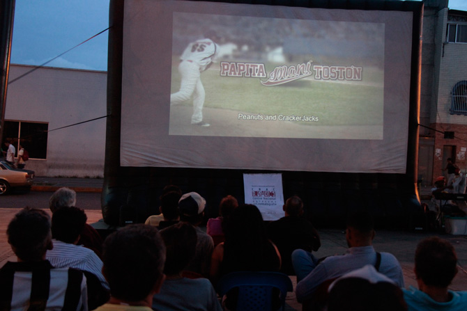 Cine en Comunidad